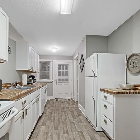 Chic 2Br Duplex Free Parking Near Hospitals Villa Des Moines Eksteriør billede